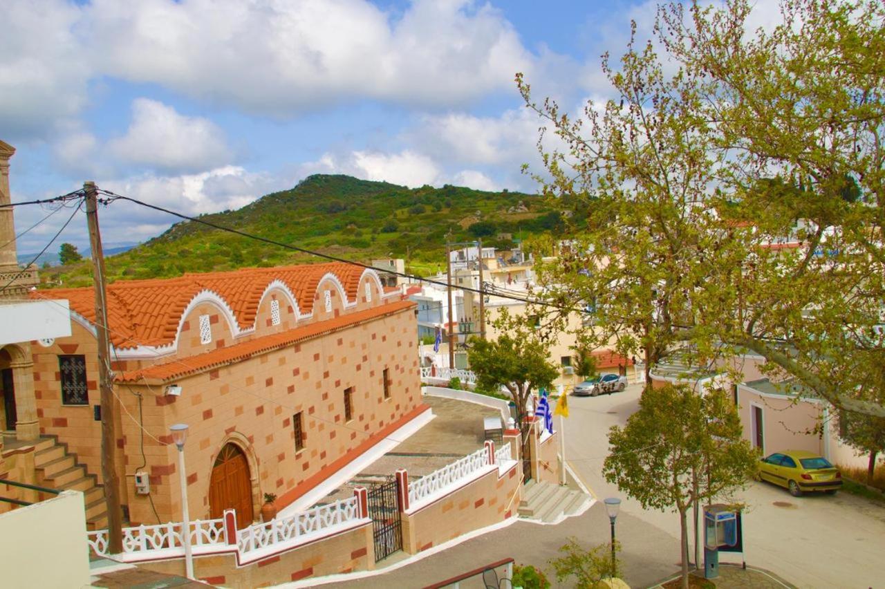 Herb & Flower Homes In Eco Village Of Laerma Laerma  エクステリア 写真